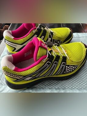 Salomon XR Mission Women’s size 9